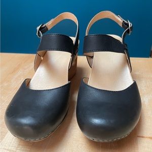 Women’s Dansko Taci Sandal, Black, Euro size 38